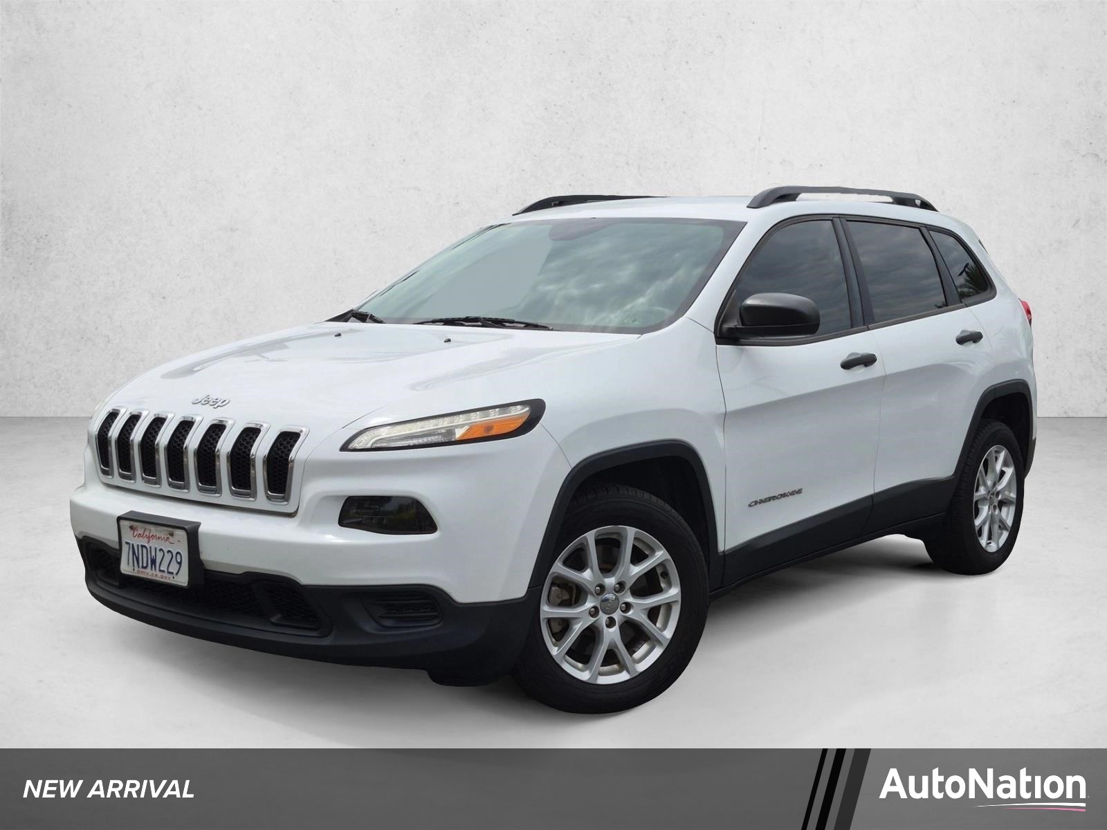 2015 Jeep Cherokee 2WD Sport Utility Vehicles