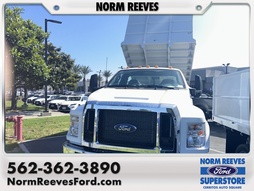 2025 Ford F-650SD 2D Standard Cab