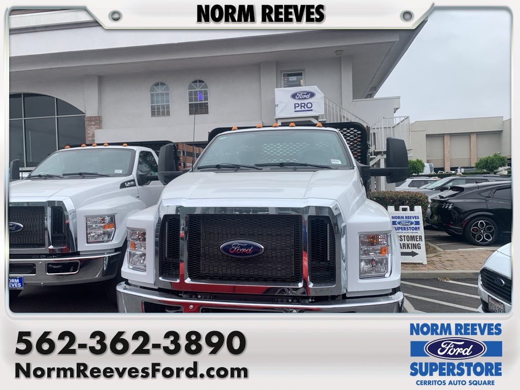 2025 Ford F-650SD 2D Standard Cab