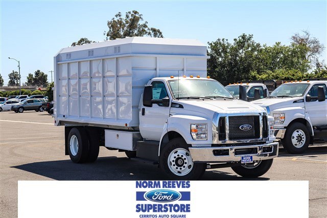 2025 Ford F-650SD 2D Standard Cab