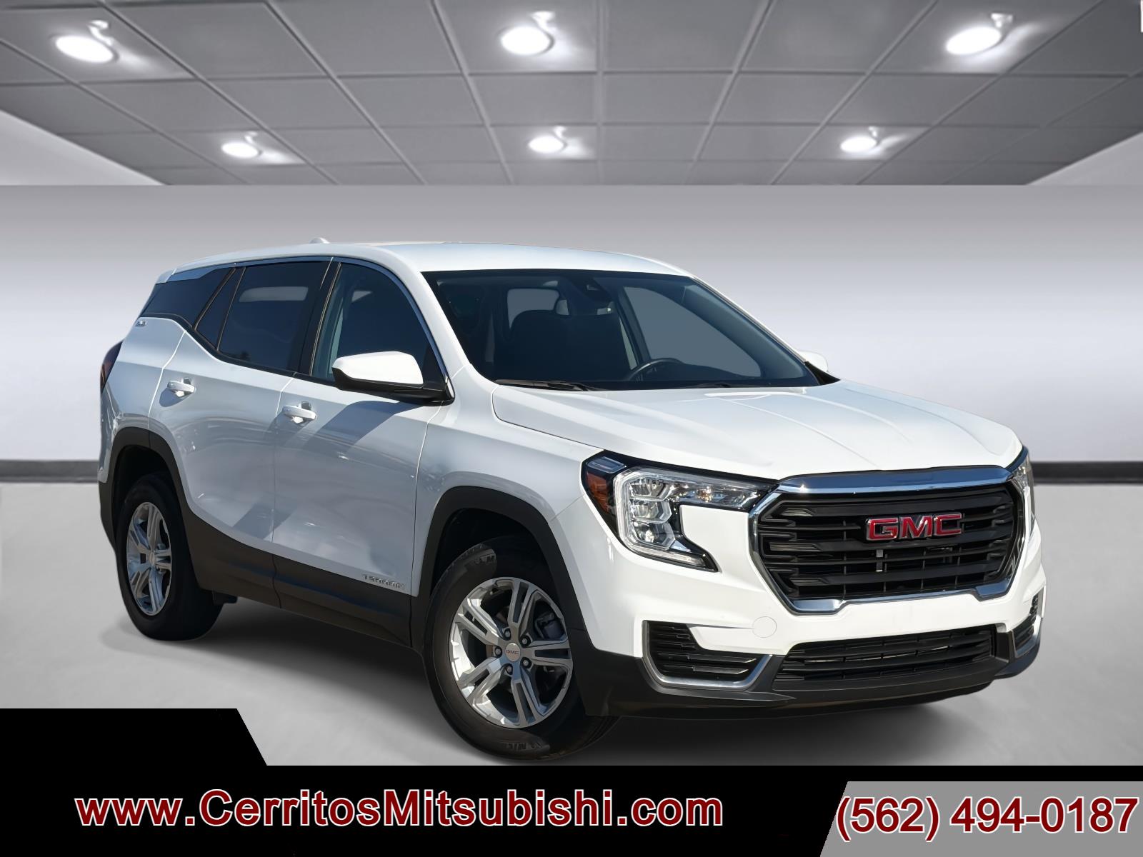 2024 GMC Terrain FWD 4dr SLE