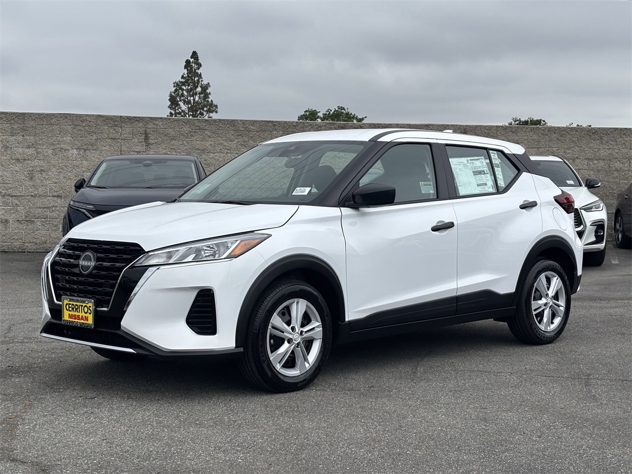 2025 Nissan Kicks Play S