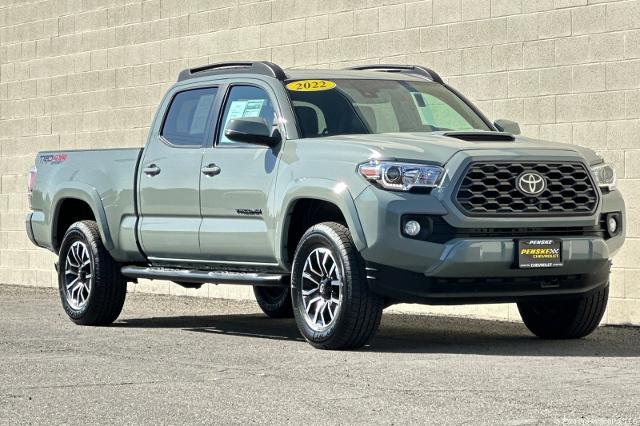 2022 Toyota Tacoma 4WD SR5