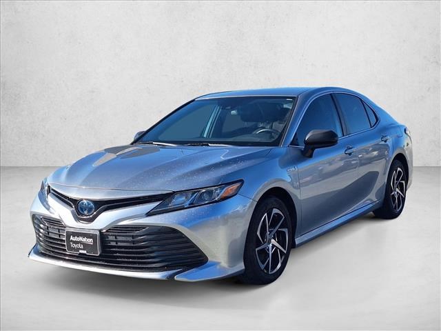 2019 Toyota Camry 4-door Mid-Size Passenger Car