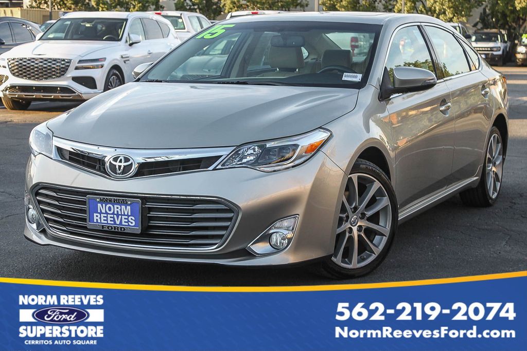 2015 Toyota Avalon 4D Sedan