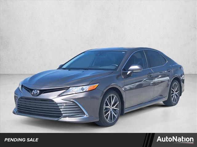 2022 Toyota Camry 4-door Mid-Size Passenger Car