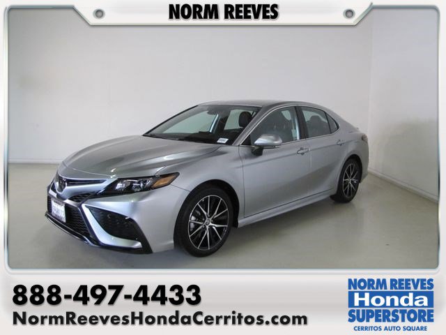 2024 Toyota Camry SE Nightshade