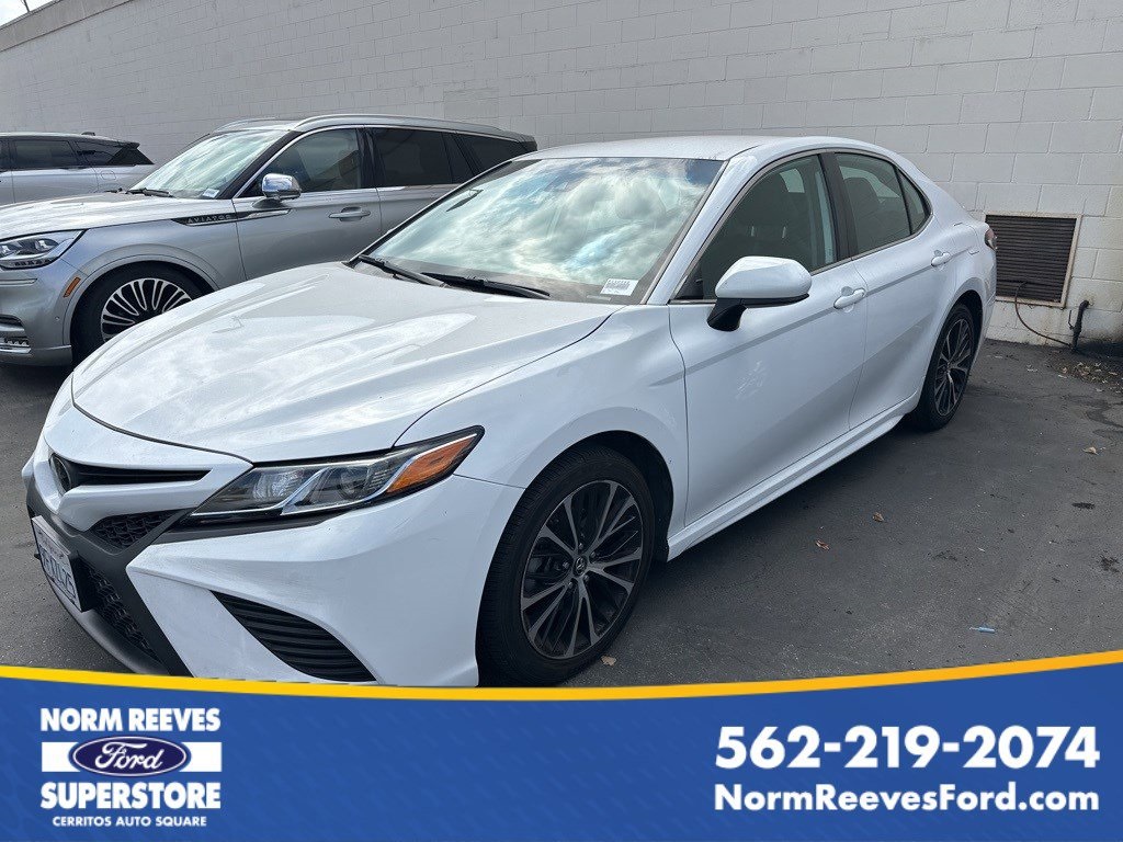 2020 Toyota Camry 4D Sedan