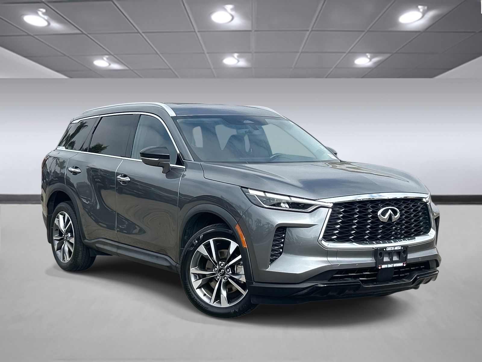 2023 INFINITI QX60 LUXE FWD