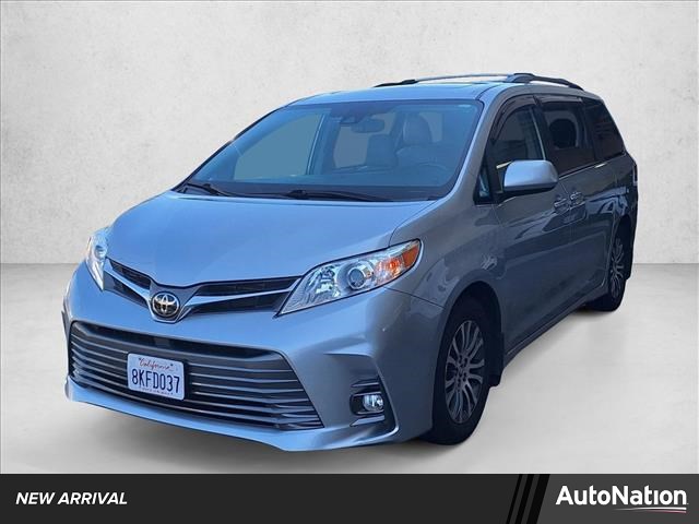 2019 Toyota Sienna 2WD Minivans