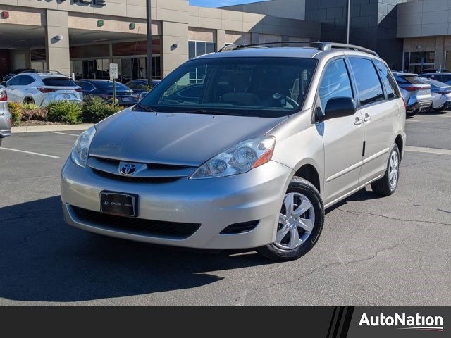 2008 Toyota Sienna 2WD Minivans