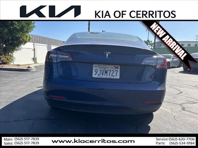Slide 4 of 7