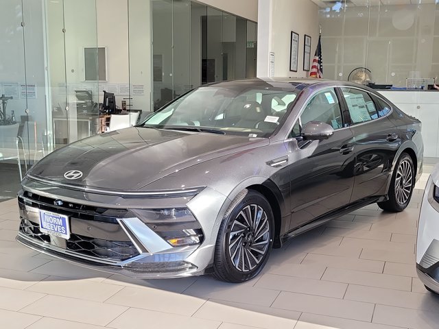 2026 Hyundai Sonata Hybrid Limited