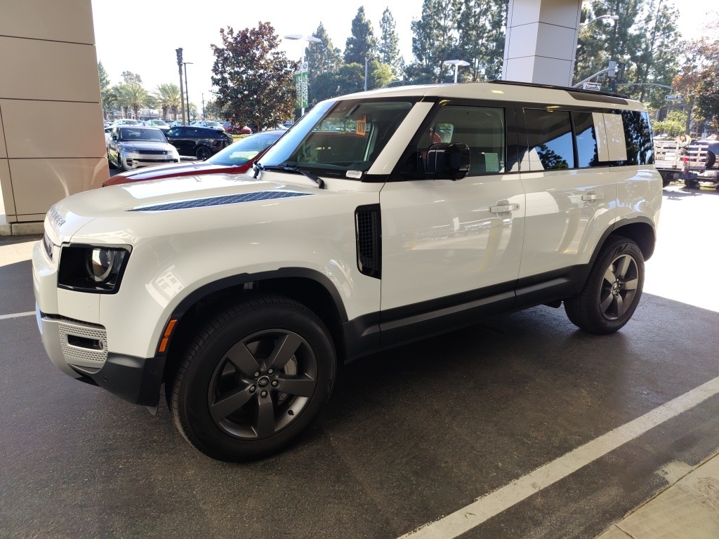 2025 Land Rover Defender 110 4D Sport Utility