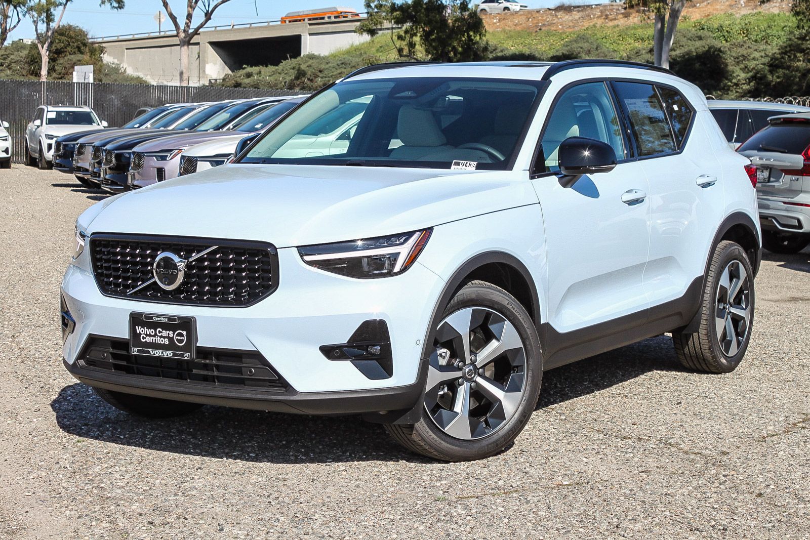 2026 Volvo XC40 4D Sport Utility