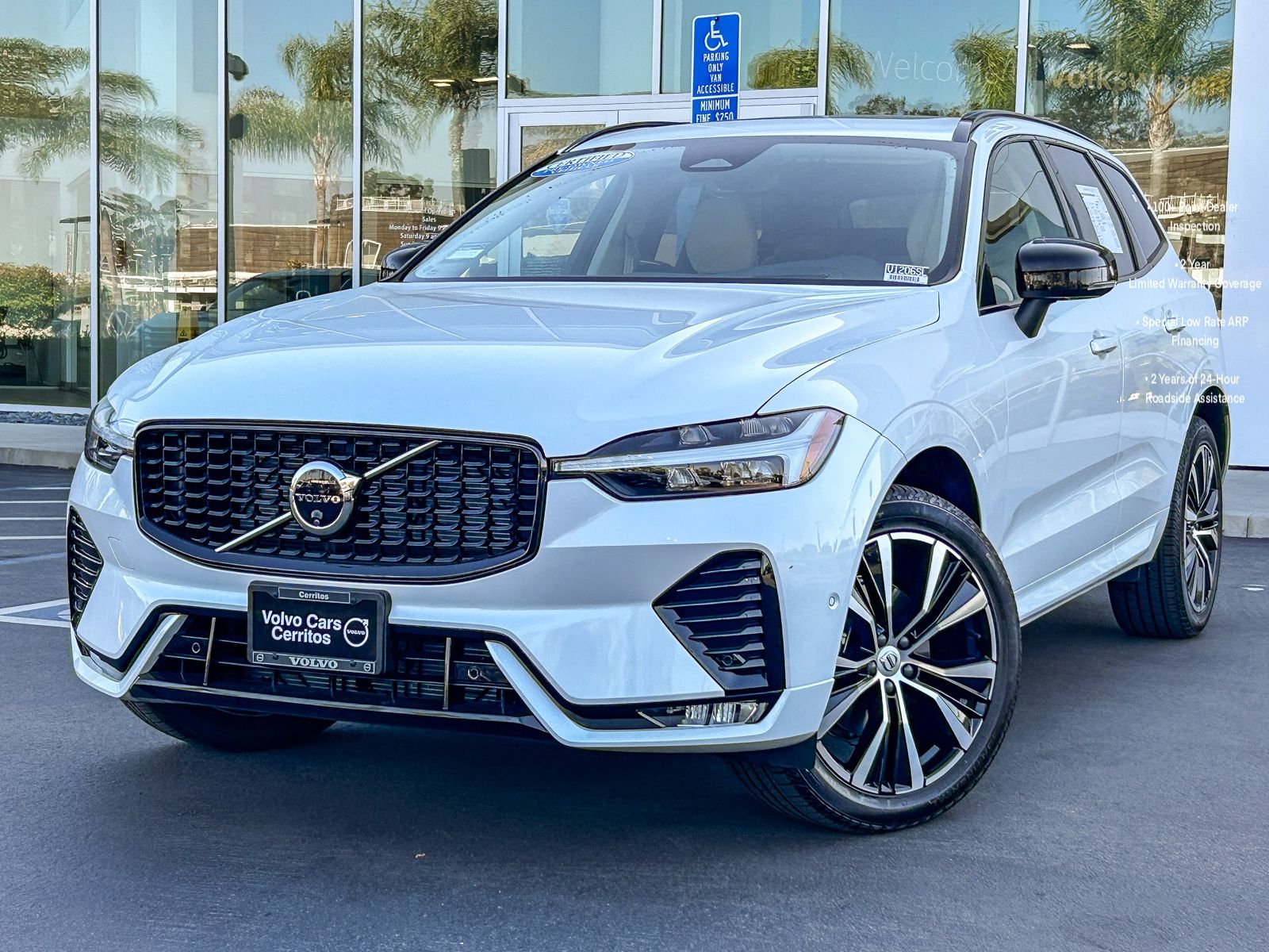 2025 Volvo XC60 4D Sport Utility