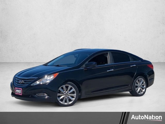 Hyundai Sonata 4-door Mid-Size Passenger Car