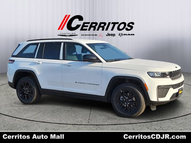 2026 Jeep Grand Cherokee Laredo Altitude
