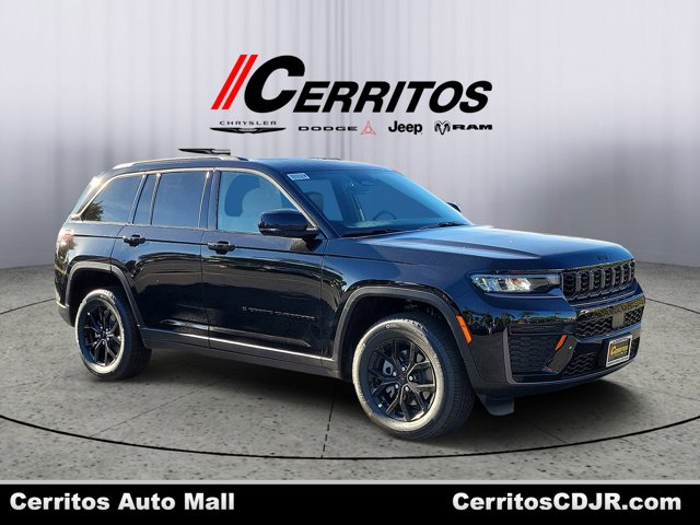 2026 Jeep Grand Cherokee Laredo Altitude