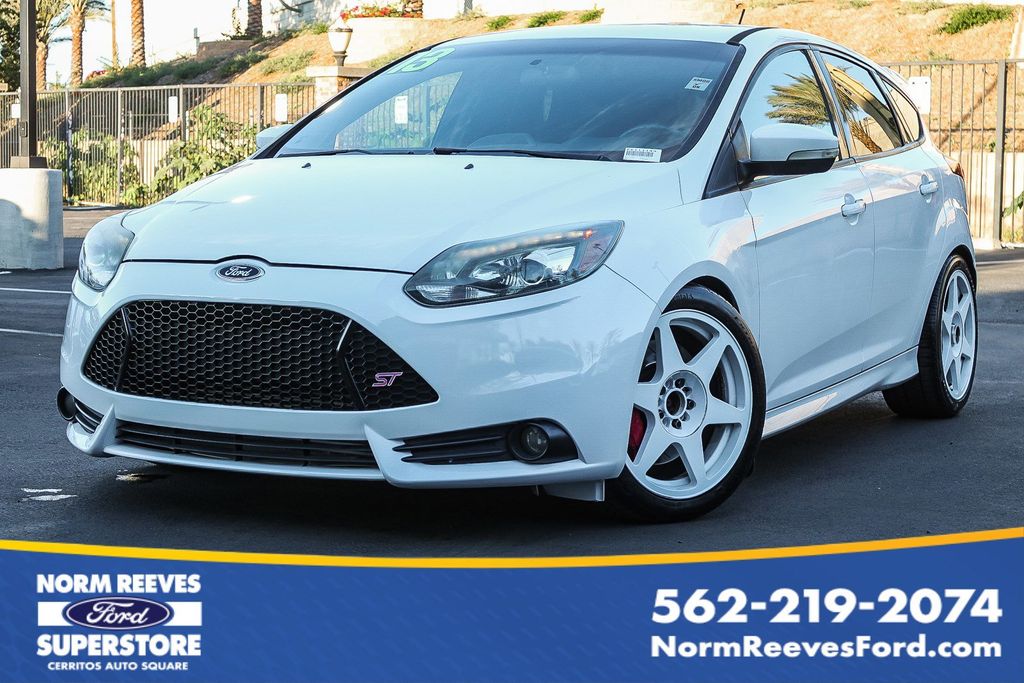 2013 Ford Focus 4D Hatchback