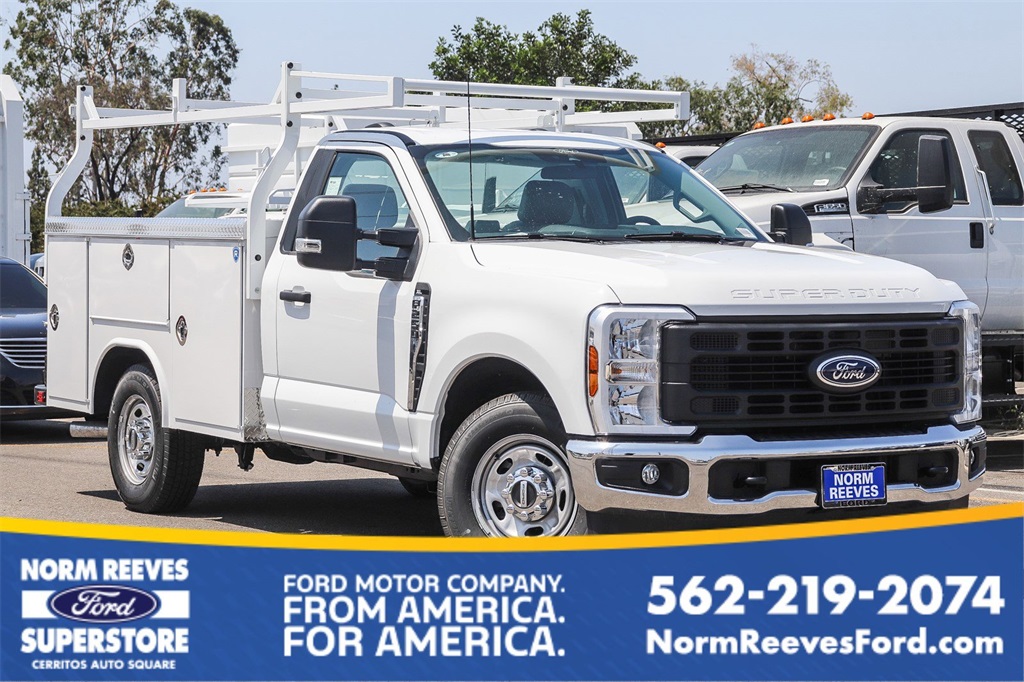 2025 Ford F-250SD 2D Standard Cab