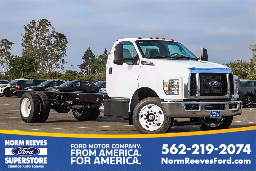 2026 Ford F-650SD 