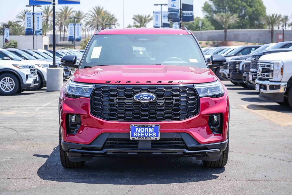 2026 Ford Explorer ST-LINE RWD's photo