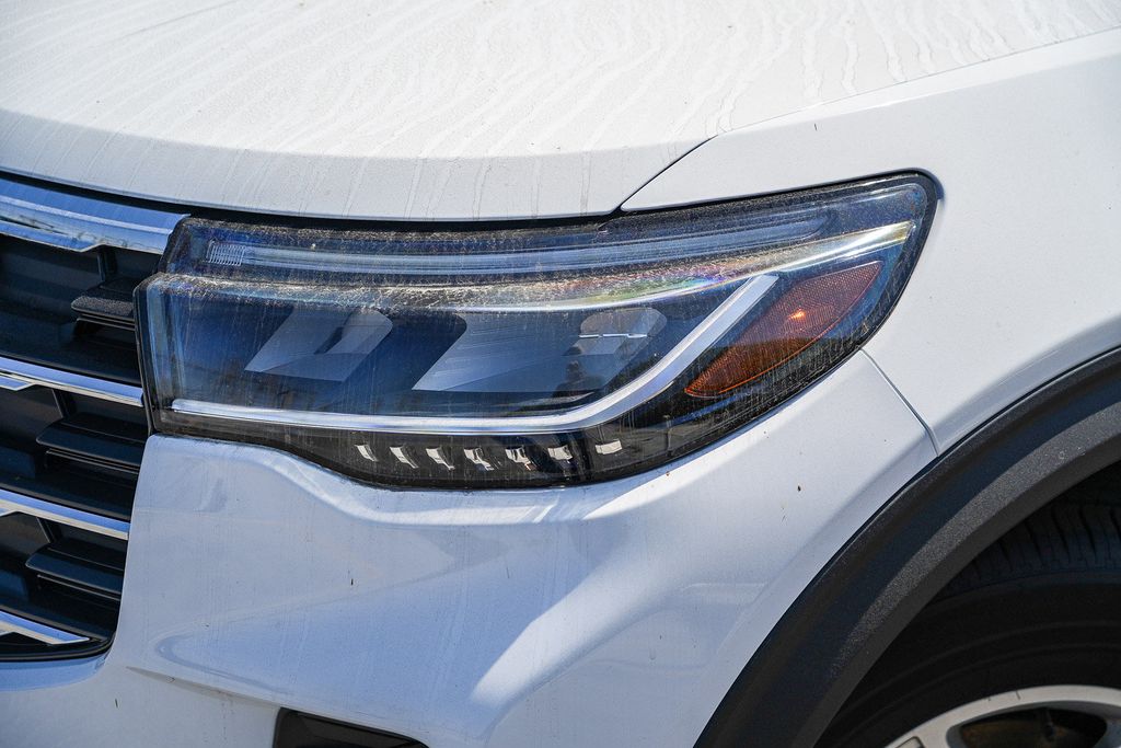 2026 Ford Explorer Active 4WD's photo