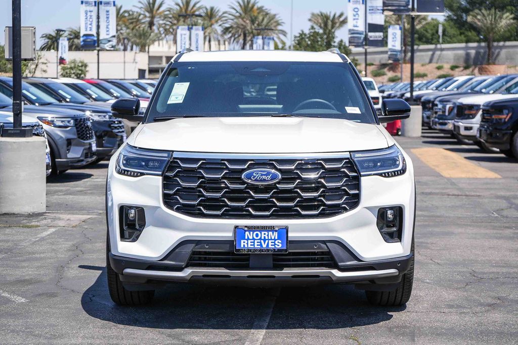 2026 Ford Explorer Platinum 4WD's photo