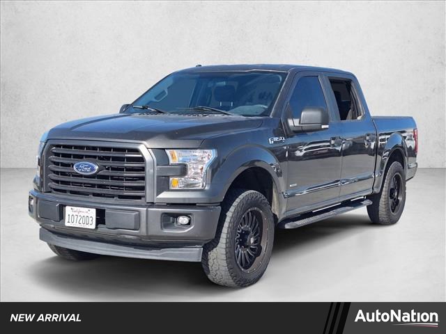 2017 Ford F-150 2WD Standard Pickup Trucks