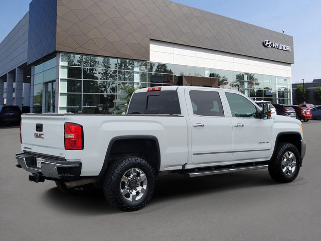 2017 GMC Sierra 4WD Crew Cab Standard Box SLT's photo
