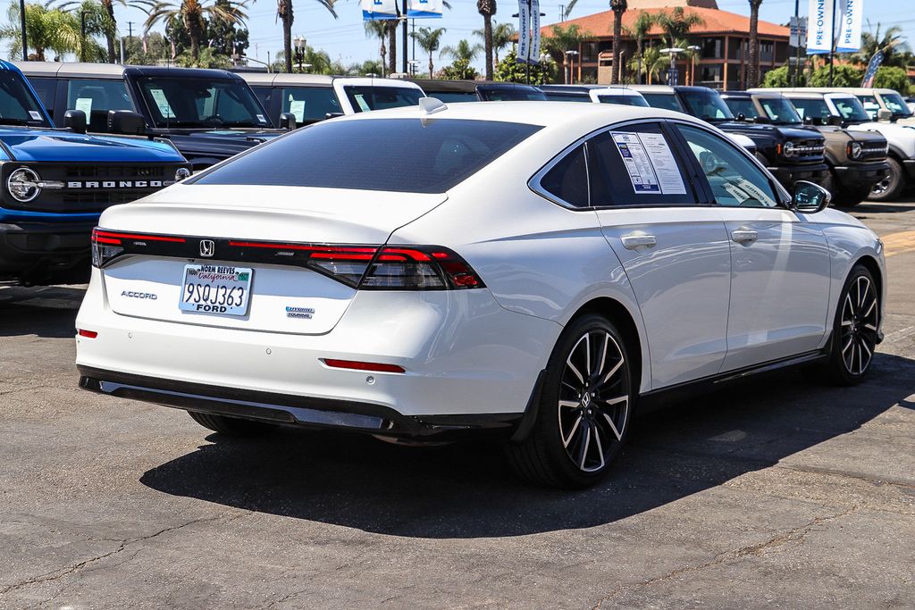 2025 Honda Accord Hybrid Touring - Photo 6