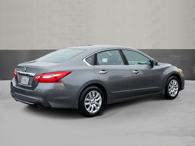 2017 Nissan Altima 2.5 S's photo