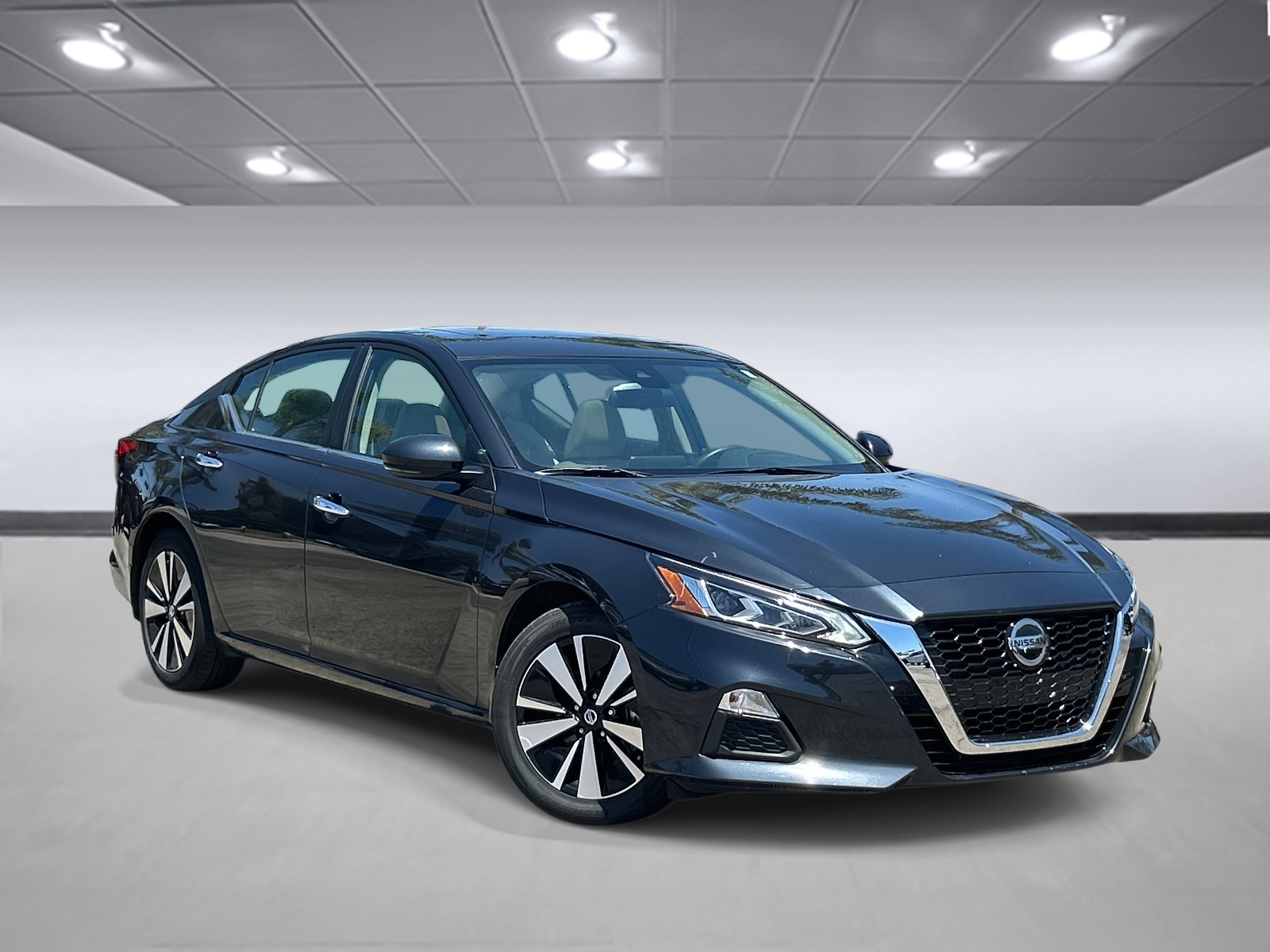 2021 Nissan Altima 2.5 SV Sedan
