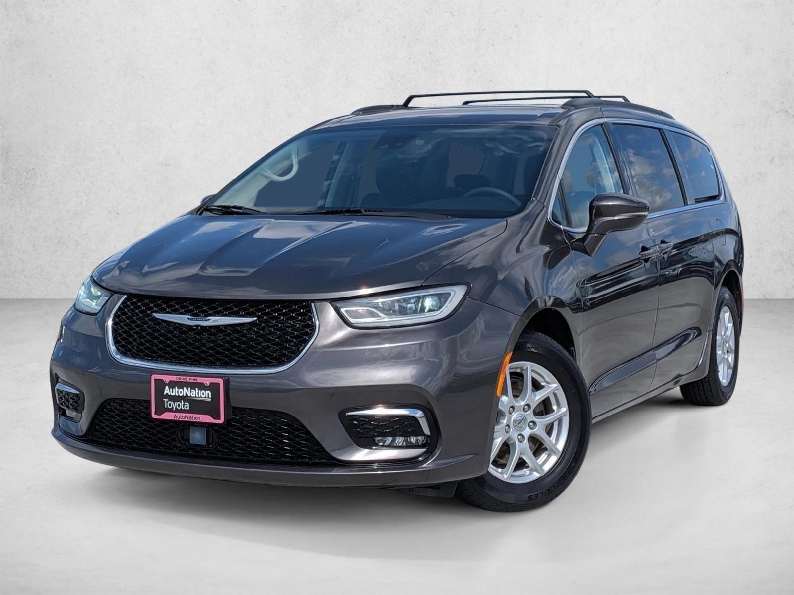 2022 Chrysler Pacifica 2WD Minivans