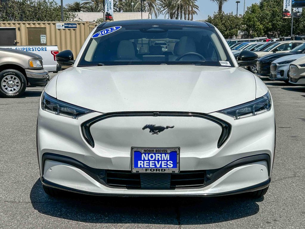 2023 Ford Mustang-Mach-e Premium's photo