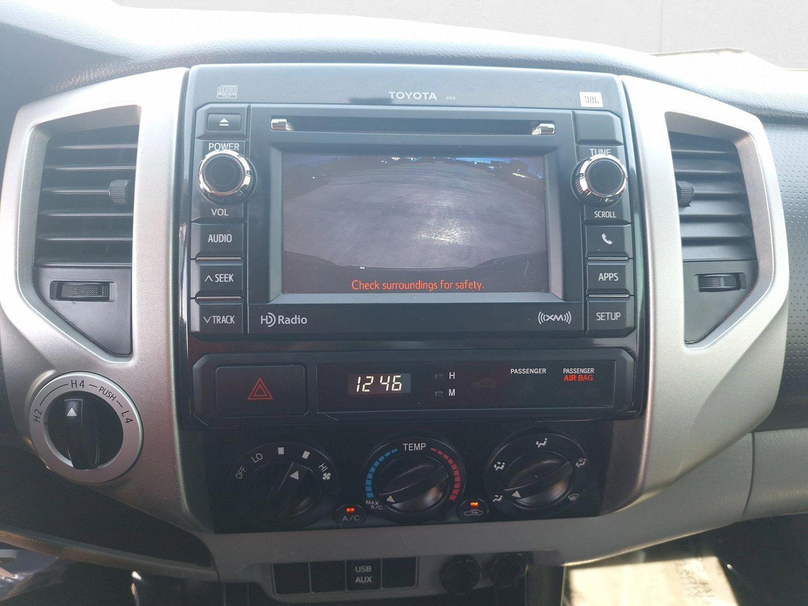 2025 Toyota Tacoma SR5 - Photo 11