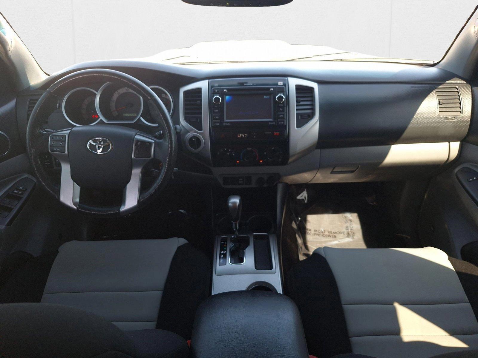 2025 Toyota Tacoma SR5 - Photo 14