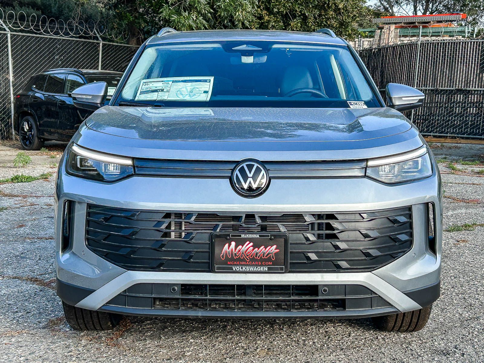 2026 Volkswagen Tiguan 2.0T SE 4Motion's photo