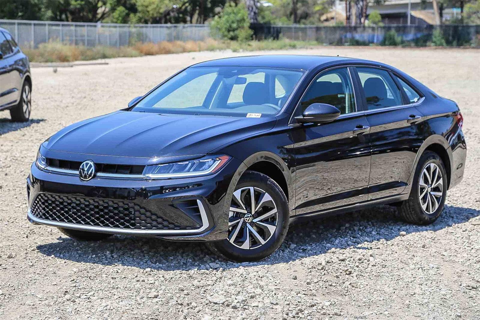 2025 Volkswagen Jetta 4D Sedan