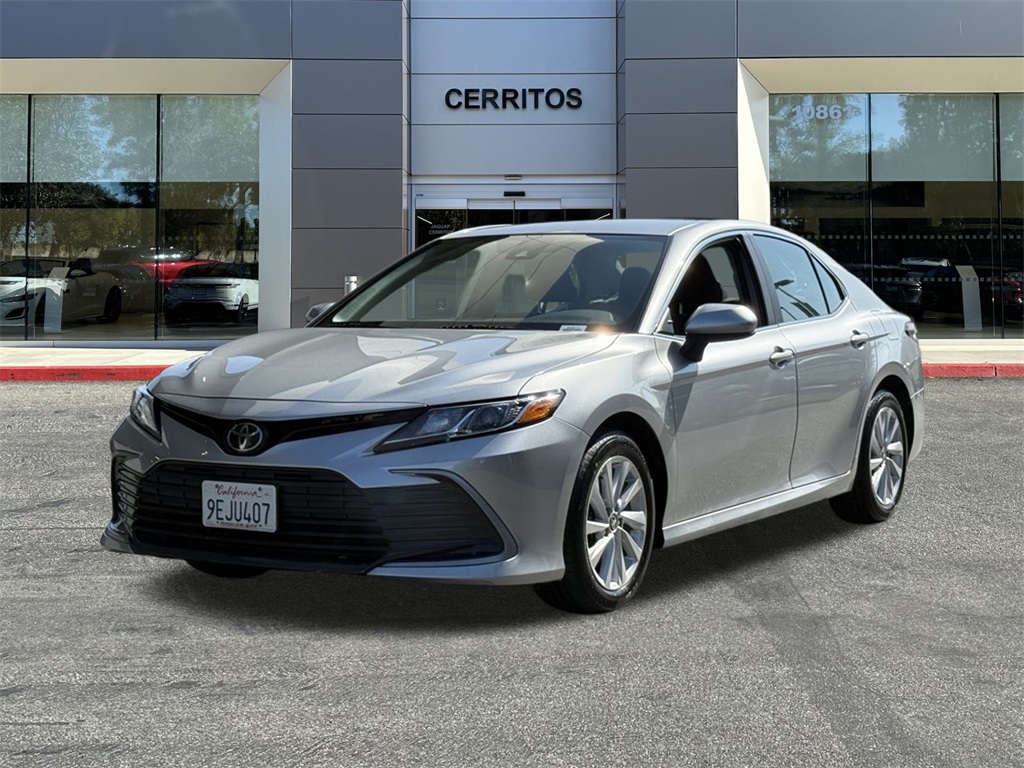 2023 Toyota Camry 4D Sedan