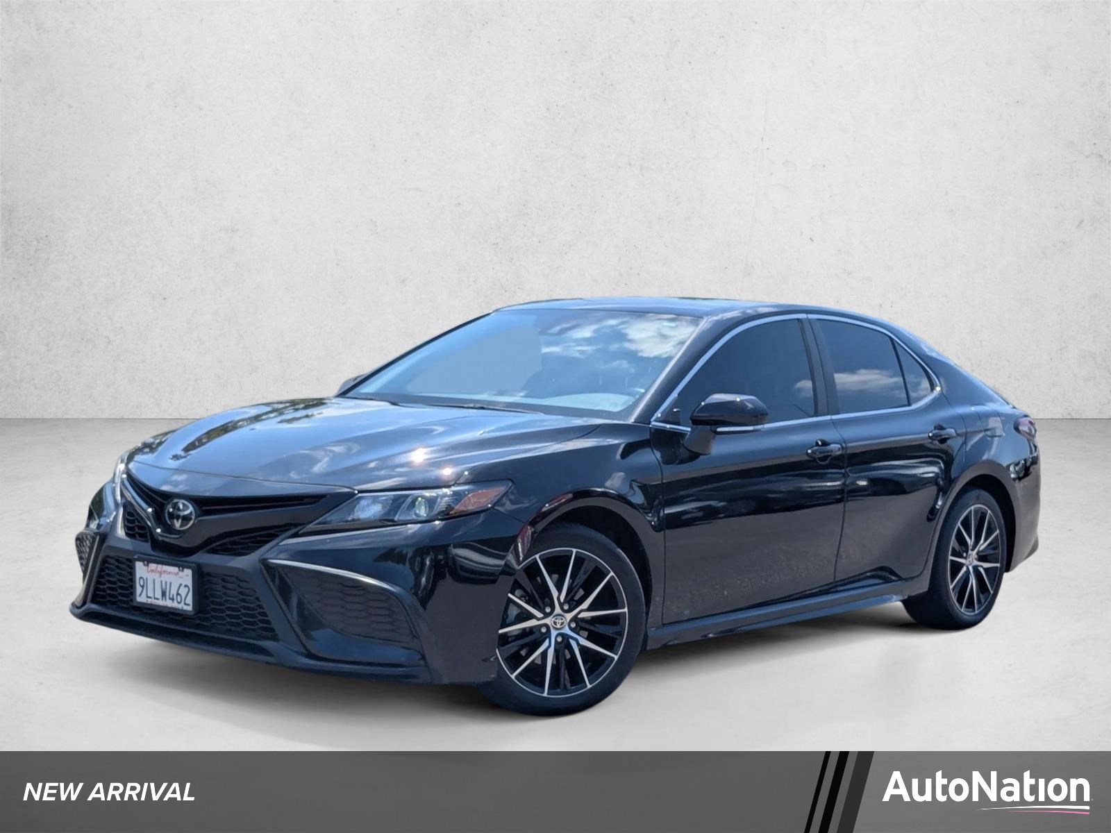 2024 Toyota Camry 4-door Mid-Size Passenger Car