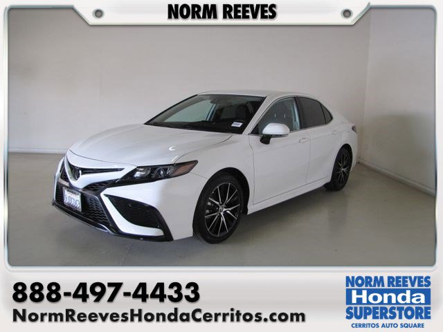 2024 Toyota Camry SE Nightshade