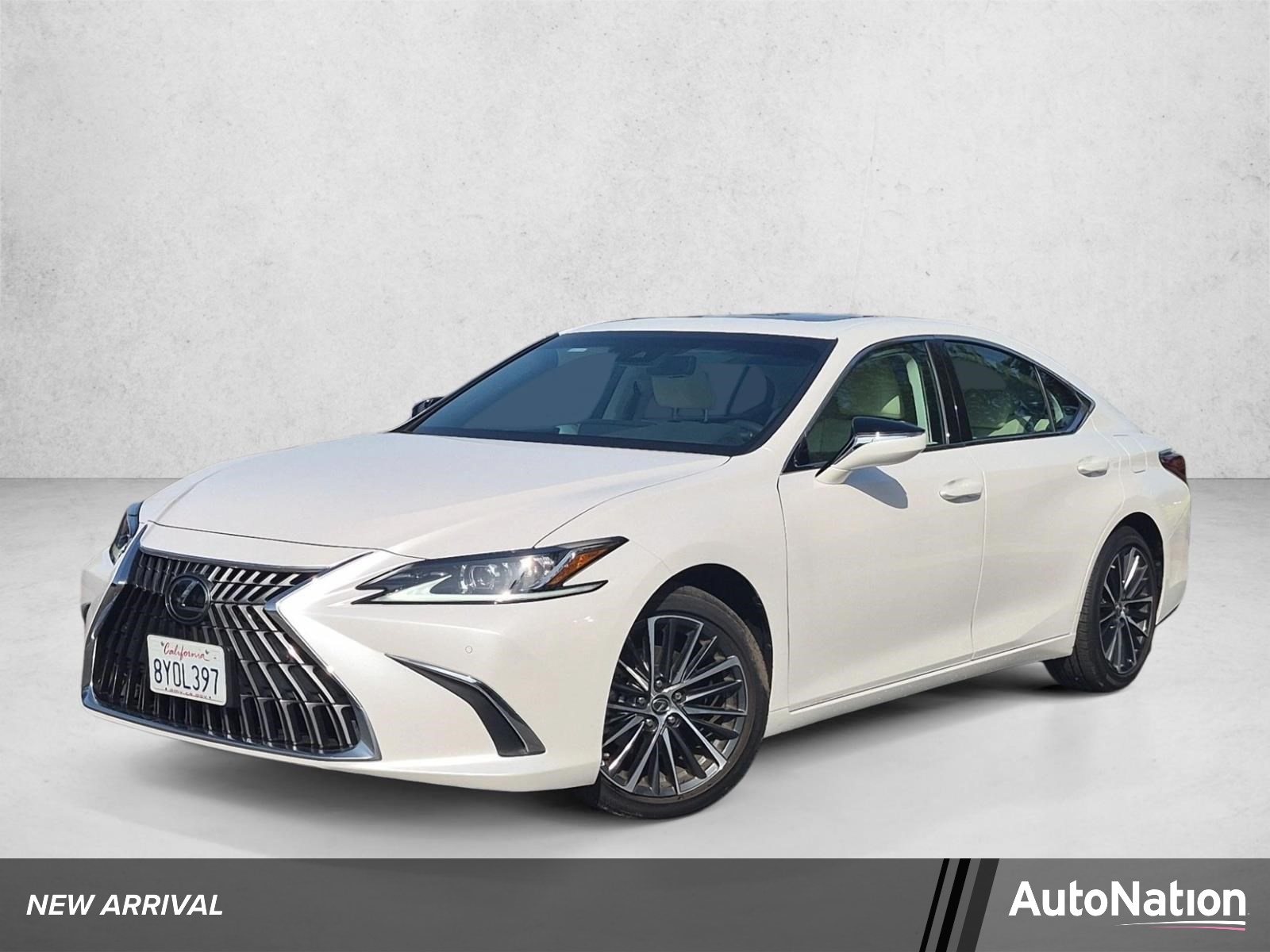 2022 Lexus ES 4-door Mid-Size Passenger Car