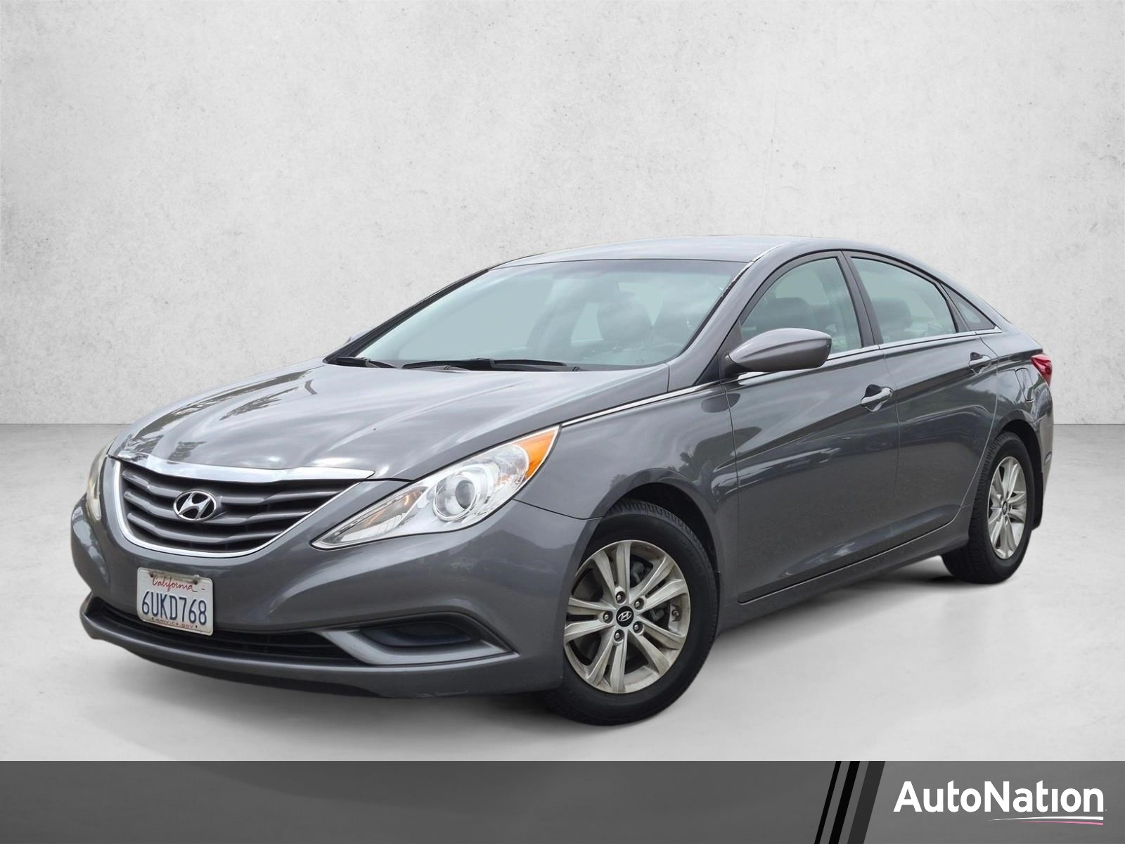 Hyundai Sonata 4-door Mid-Size Passenger Car