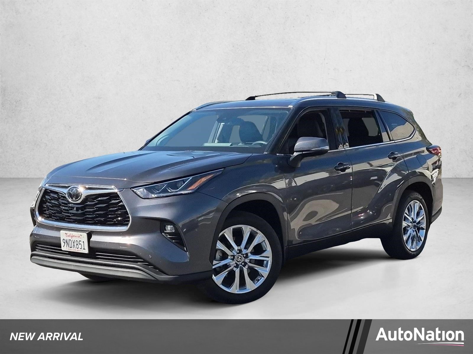 2024 Toyota Highlander 2WD Sport Utility Vehicles