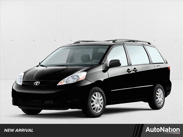 Toyota Sienna 2WD Minivans