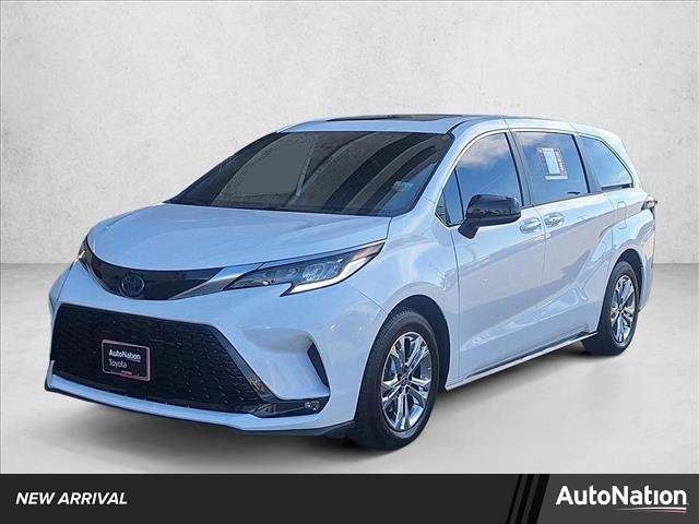 2023 Toyota Sienna 4WD Minivans