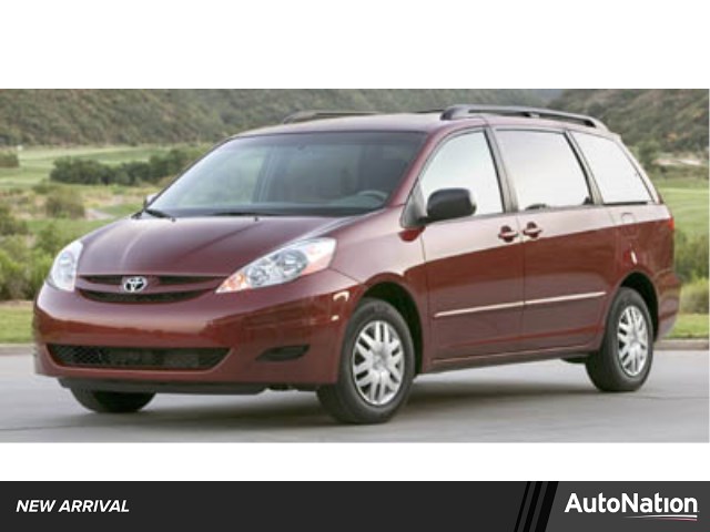 Toyota Sienna 2WD Minivans