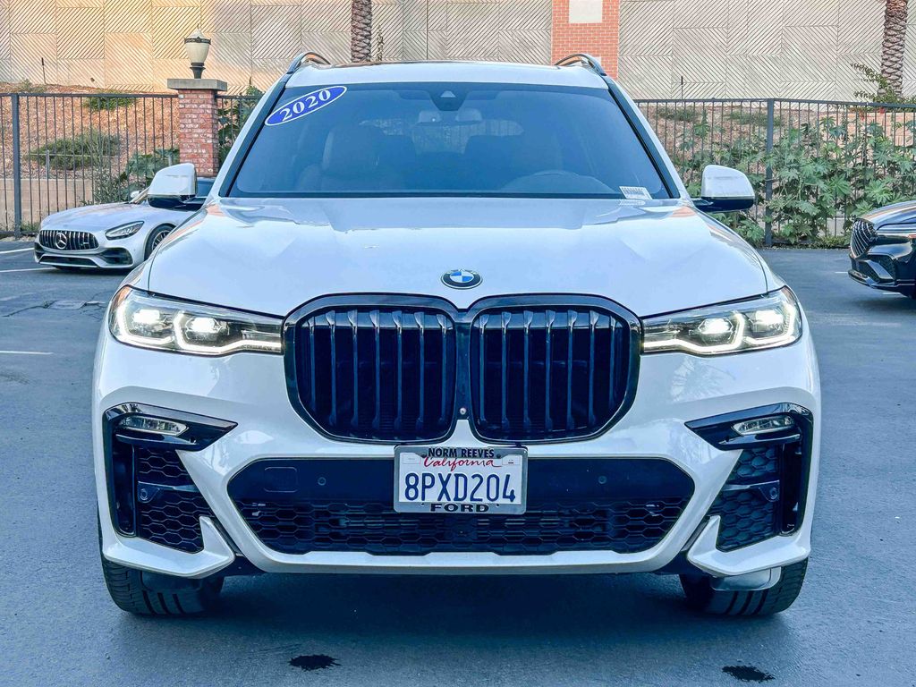 2020 BMW X7 xDrive40i's photo